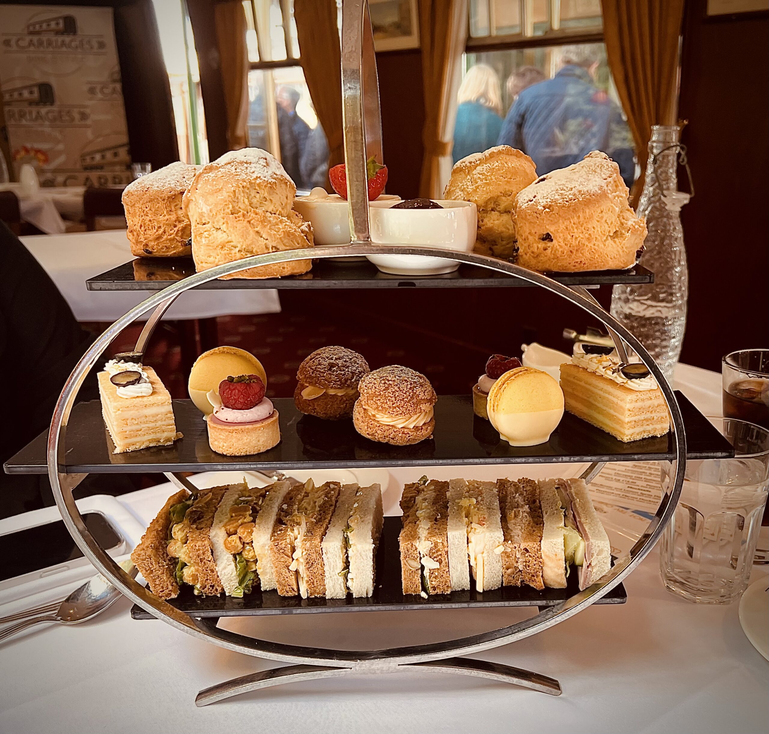 Vegetarian Meals Out in April – Toby Carvery and Carriages Afternoon Tea